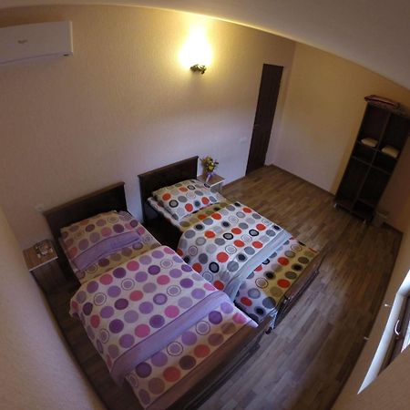 Glide Hostel エレバン エクステリア 写真