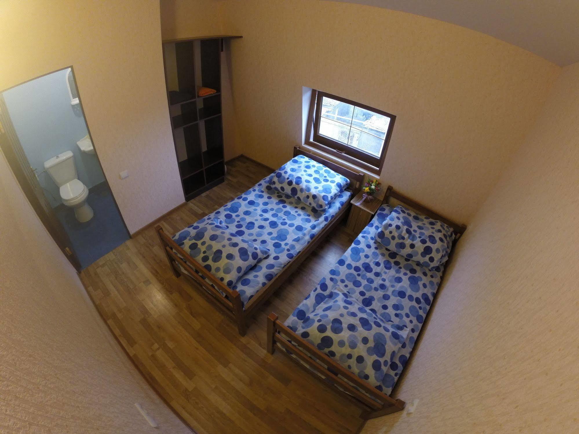 Glide Hostel エレバン エクステリア 写真